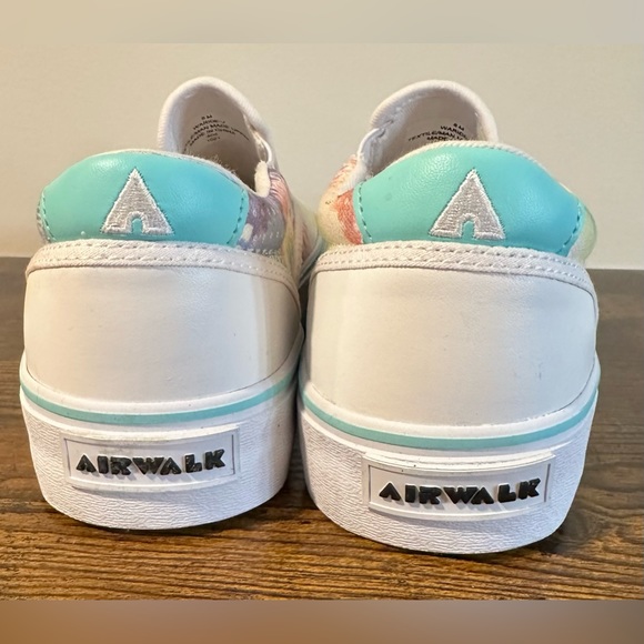Airwalk Women’s Ride-J Blue Tropical Slip On Sneakers NWT Various Sizes - Picture 4 of 6